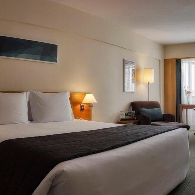 Hotel & Residencia Alphaville บารูเอรี ภายนอก รูปภาพ